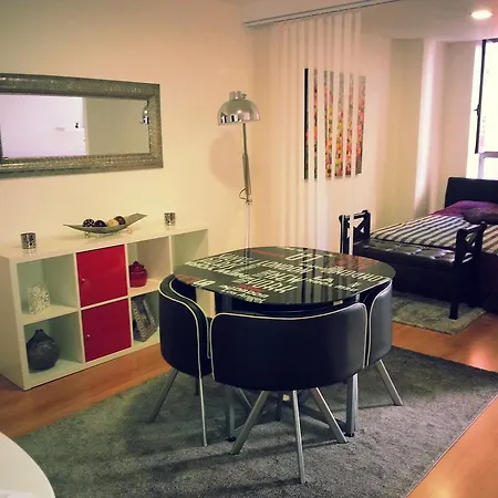 Studio Apartment *